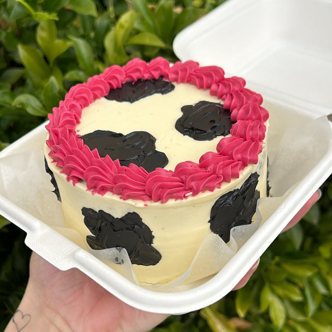 Yeehaw Bento Cake side view