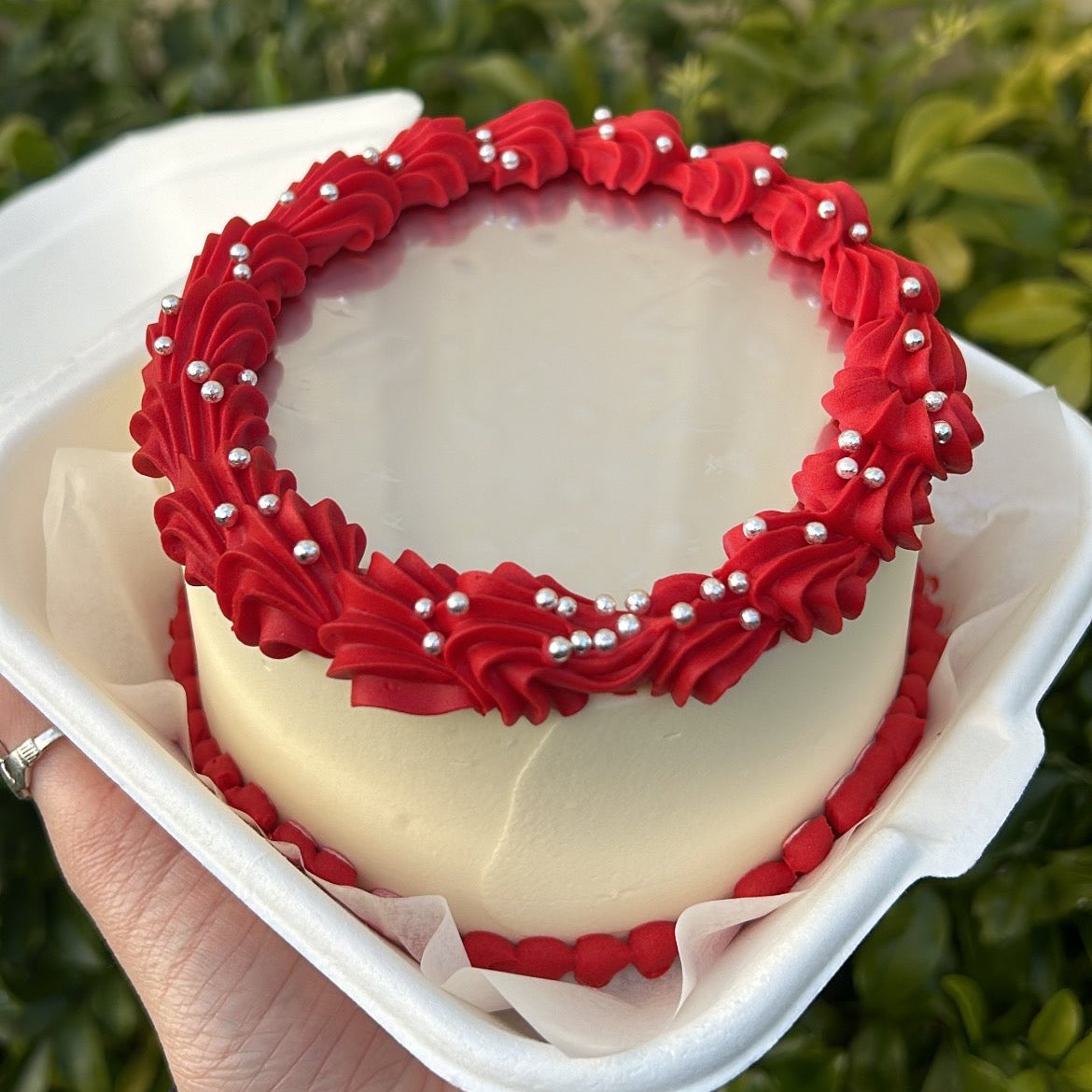 Look At Me Bento Cake red side view