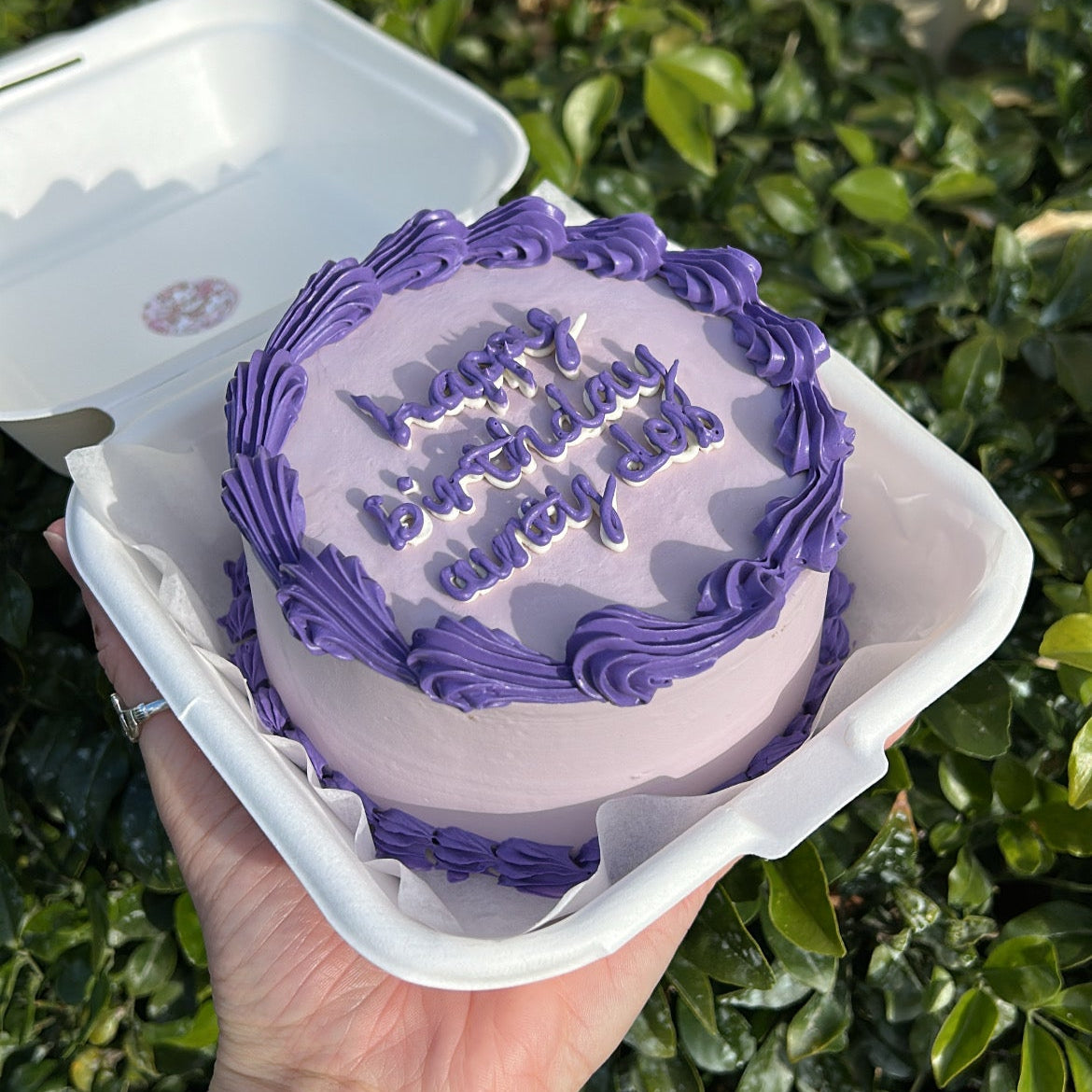 Vintage Vibes Bento Cake | ビンテージのお弁当ケーキ