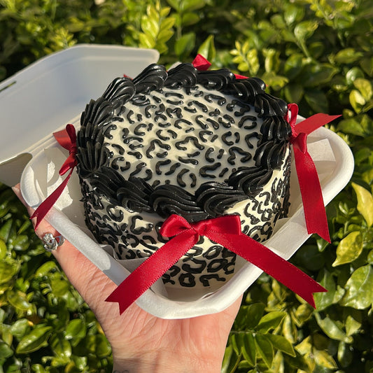 Luxe Bento Cake | 豪華な弁当ケーキ