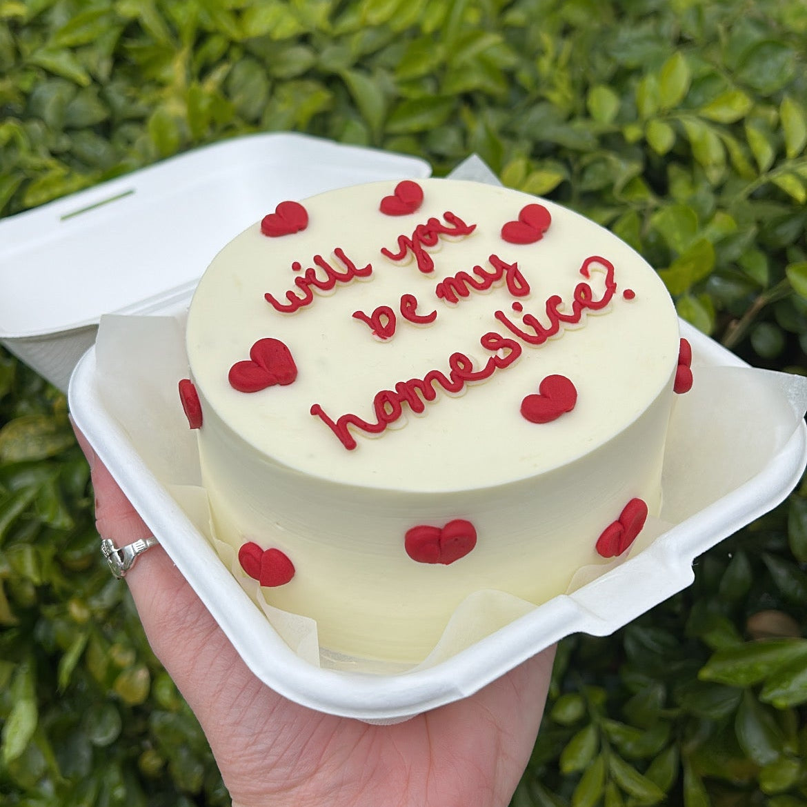 Love Is In The Air Bento Cake |  愛は空中にある お弁当ケーキ